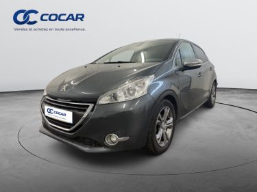 PEUGEOT 208 1.2 VTI 82 ALLURE - GARANTIE 12 MOIS - TOIT PANORAMIQUE 