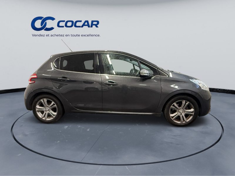 PEUGEOT 208 1.2 VTI 82 ALLURE - GARANTIE 12 MOIS - TOIT PANORAMIQUE 