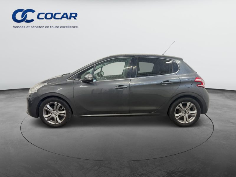 PEUGEOT 208 1.2 VTI 82 ALLURE - GARANTIE 12 MOIS - TOIT PANORAMIQUE 