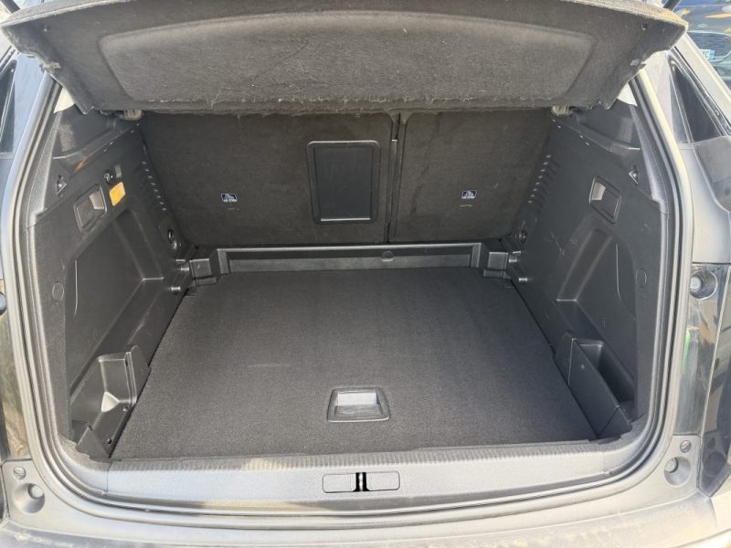 PEUGEOT 3008 SUV  1.5 BLUEHDI 130 2018