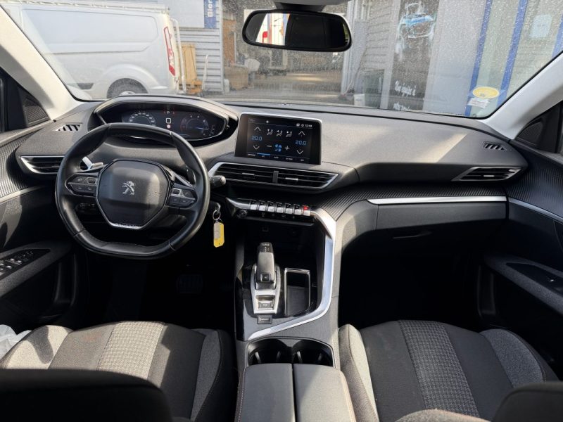 PEUGEOT 3008 SUV  1.5 BLUEHDI 130 2018