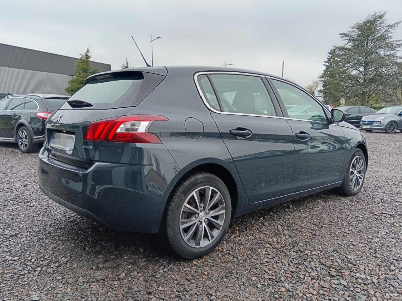 PEUGEOT 308 II 1.6 BLUEHDI 120 cv ALLURE / Suivi complet Peugeot / Distribution + Embrayage OK 