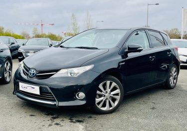 TOYOTA AURIS 1.8 HYBRID 136h DYNAMIC BUSINESS