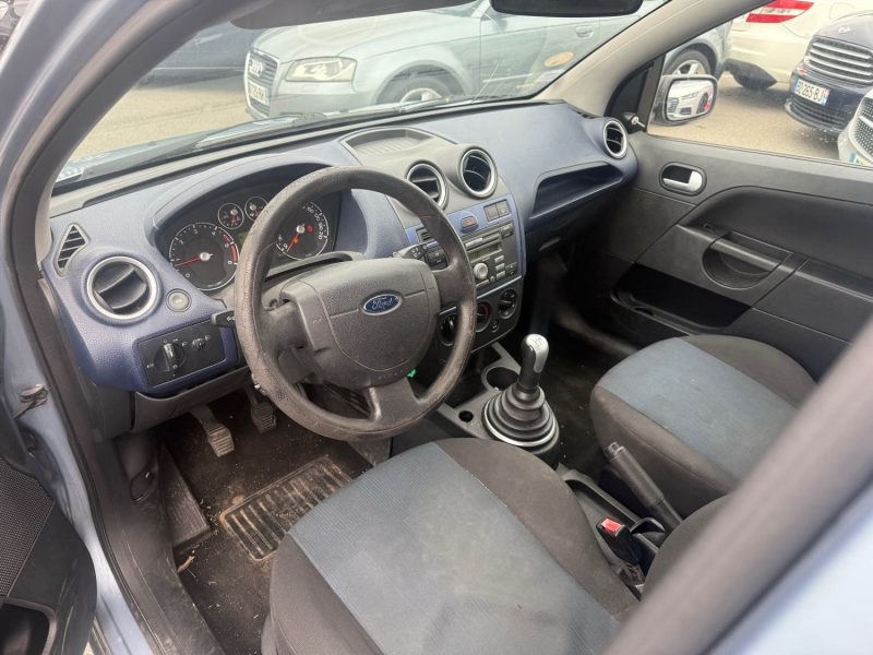 FORD FIESTA 1.4 TDCI 70CH CT OK 