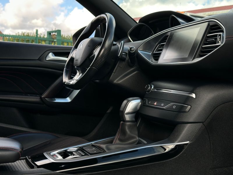 PEUGEOT 308 2.0 BLUEHDI 180 CH GT S&S EAT6 