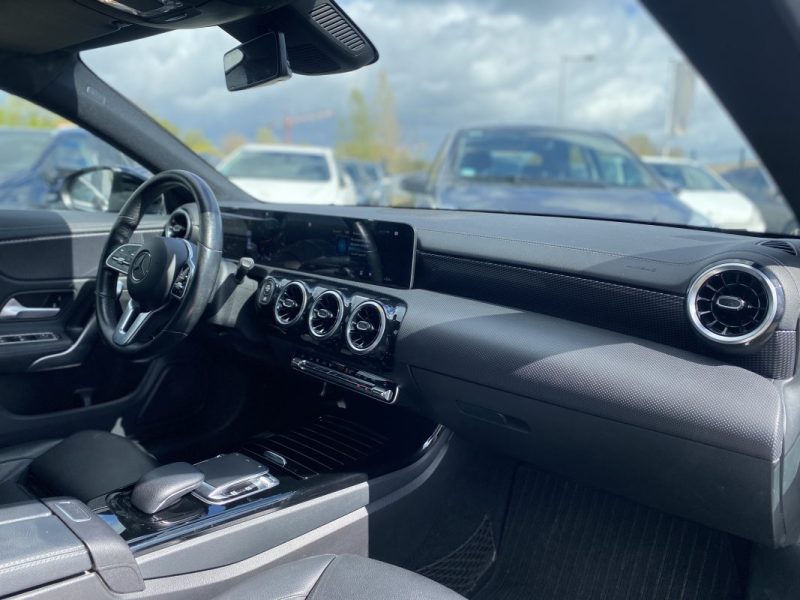MERCEDES CLA 180 136ch PROGRESSIVE 7G-DCT
