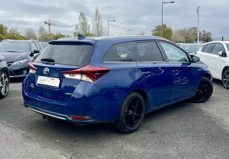 TOYOTA AURIS TOURING SPORTS 1.8 HYBRID 136h BLACK EDITION