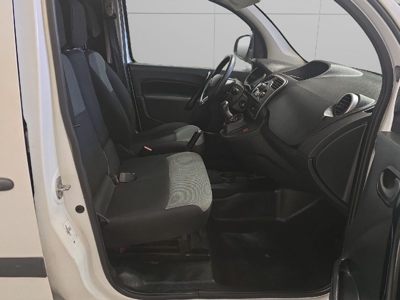 RENAULT KANGOO II 1.5 DCI 75CH * DISTRIBUTION NEUVE *.
