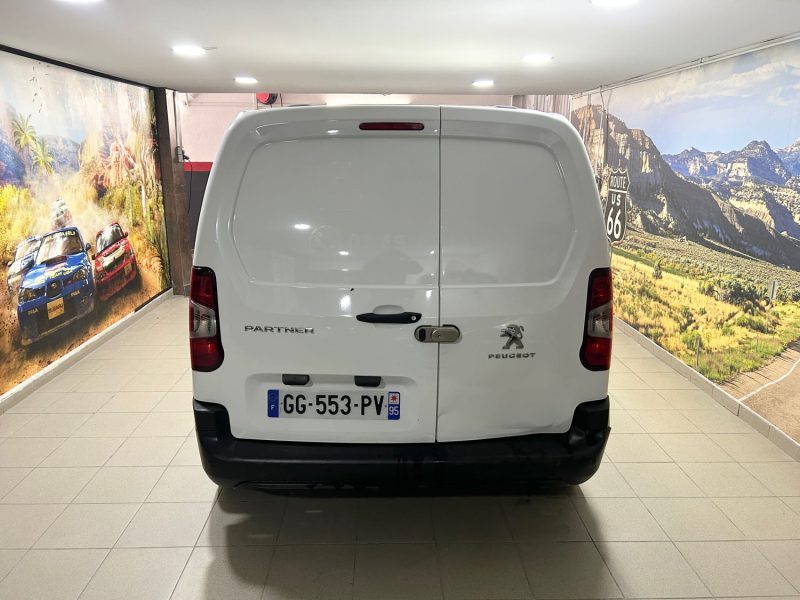 PEUGEOT PARTNER 3 M 650KG 110CH S&S PACK ASPHALT CONNECT 05/2022 PRIX HT : 6658€