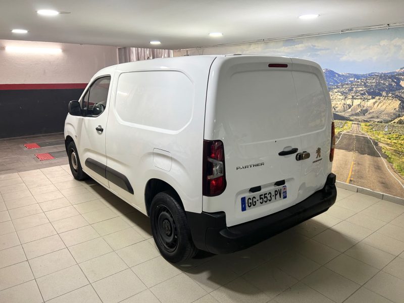 PEUGEOT PARTNER 3 M 650KG 110CH S&S PACK ASPHALT CONNECT 05/2022 PRIX HT : 6658€