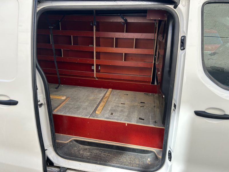 CITROEN JUMPY M 1.5 BLUEHDI 100CH S&S CONTROL PRIX HT : 7491 €
