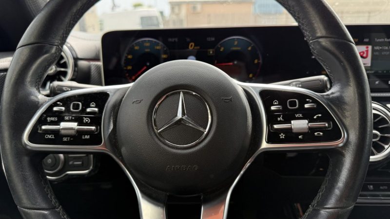 MERCEDES CLA 180 D 116CH BUSINESS LINE 7G-DCT 2019