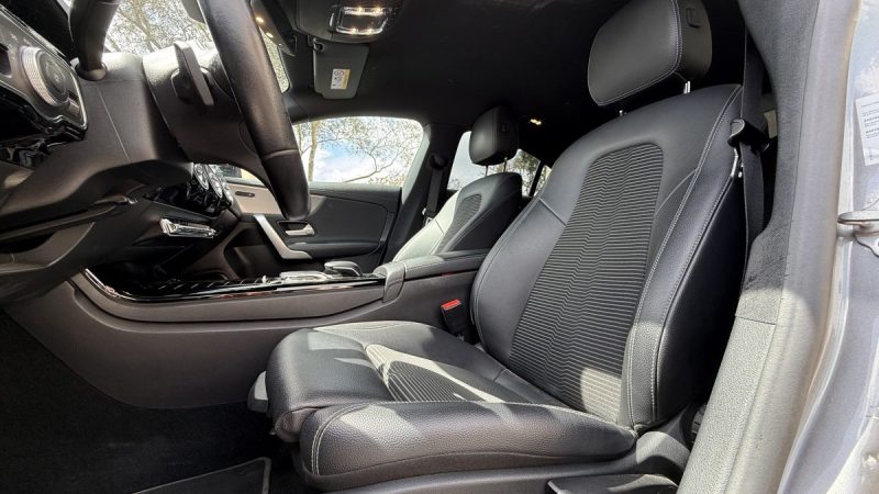 MERCEDES CLA 180 D 116CH BUSINESS LINE 7G-DCT 2019