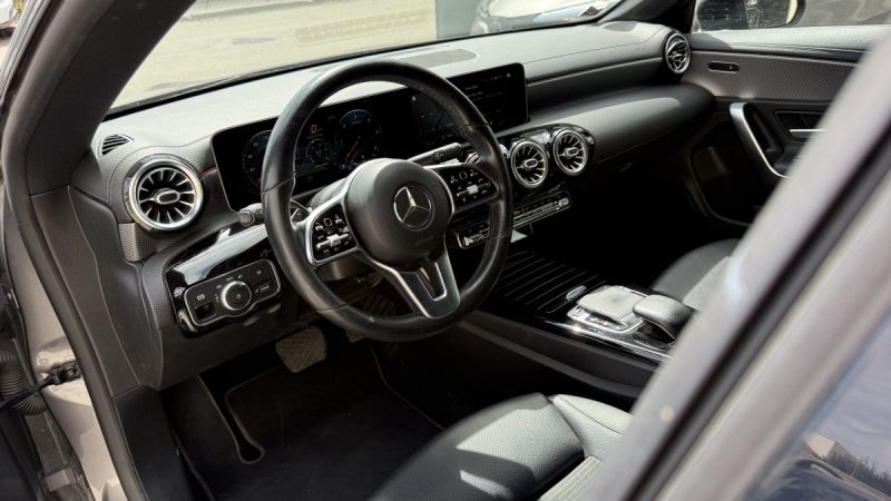 MERCEDES CLA 180 D 116CH BUSINESS LINE 7G-DCT 2019