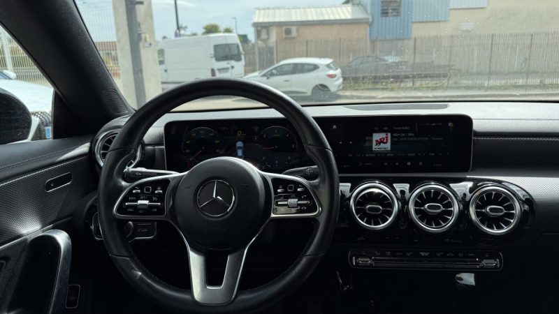 MERCEDES CLA 180 D 116CH BUSINESS LINE 7G-DCT 2019