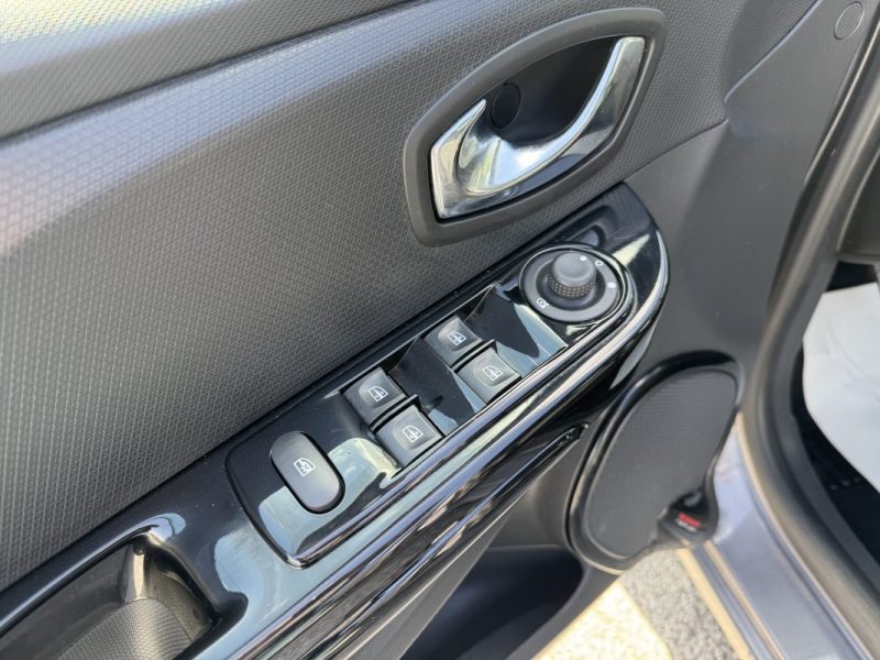 RENAULT CLIO IV 0.9 TCE 90CH INTENS