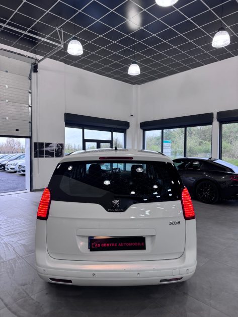 PEUGEOT 5008  1.6 HDI 115cv PHASE 2 ALLURE  /  7 PLACES / 1 ere MAIN