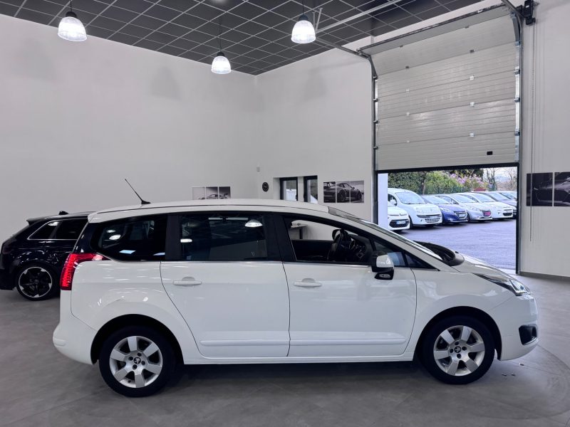 PEUGEOT 5008  1.6 HDI 115cv PHASE 2 ALLURE  /  7 PLACES / 1 ere MAIN