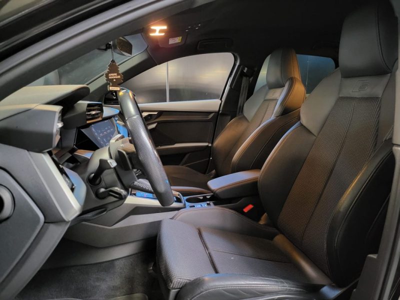 AUDI A3 SPORTBACK 30 TDi 116cv S-Line CARPLAY - VOLANT MEPLAT - CAMERA - FULL BLACK