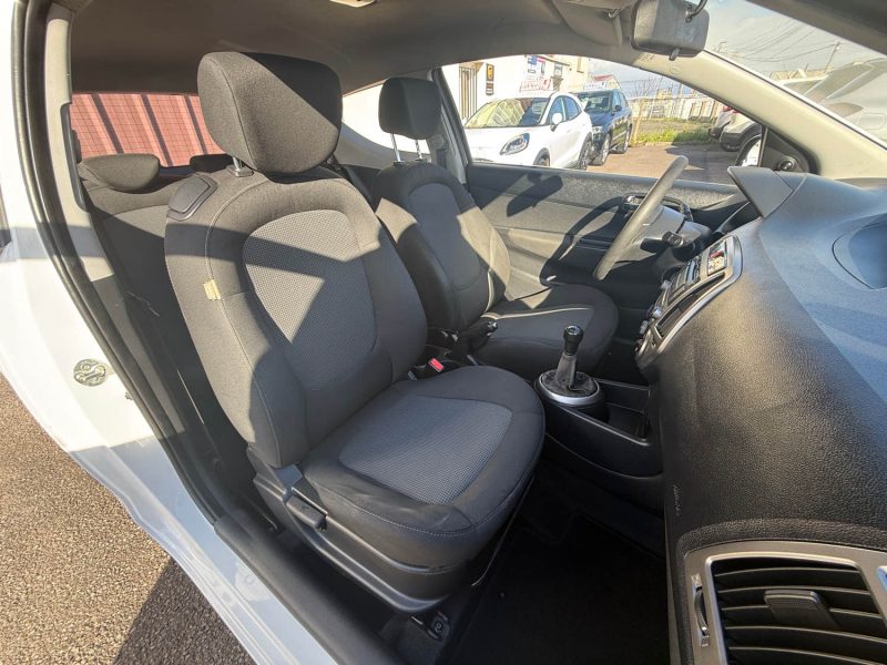 HYUNDAI I20 PHASE 2 1.2I - 16V 86CV 2013