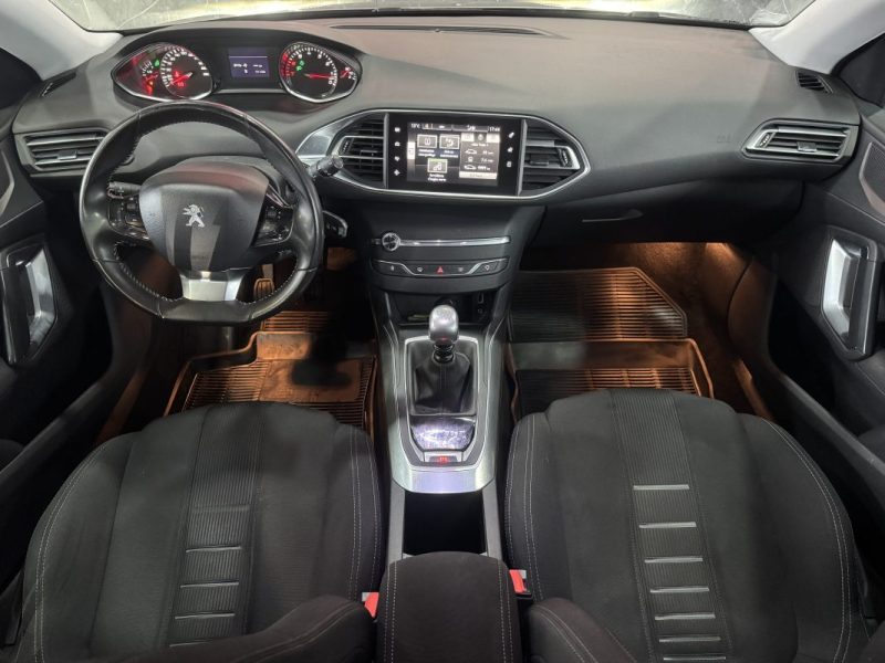 PEUGEOT 308 II 1.6 1598CM3 156CV  2013