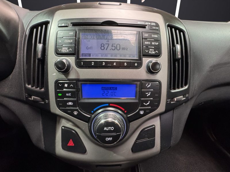 HYUNDAI I30 CW 1.6 126 PACK CONFORT 2009