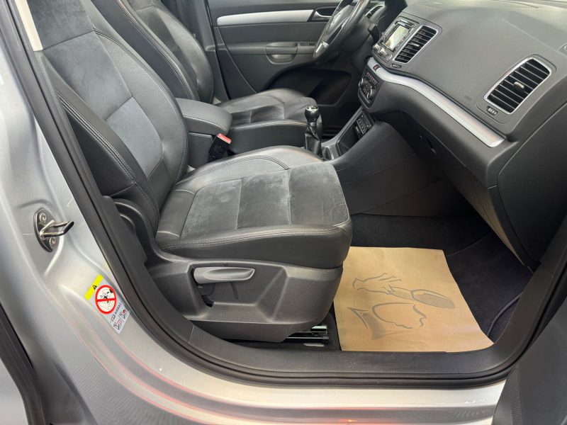 VOLKSWAGEN SHARAN 2.0 TDI 140ch 4MOTION CARAT 7PLACES 1ERE MAIN GARANTIE 12 MOIS HIST.COMPLET 🇨🇵