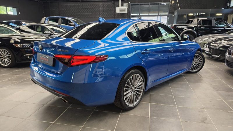 ALFA ROMEO GIULIA II 2.0 TB 200 SUPER AT8*1°Main*GPS*CUIR*