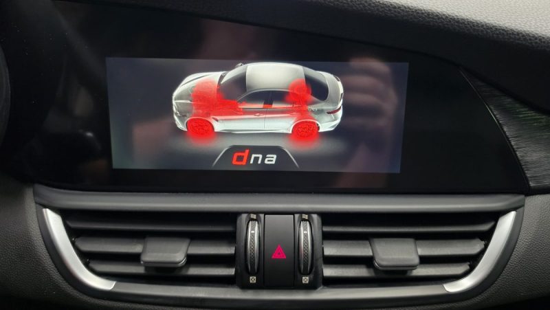 ALFA ROMEO GIULIA II 2.0 TB 200 SUPER AT8*1°Main*GPS*CUIR*