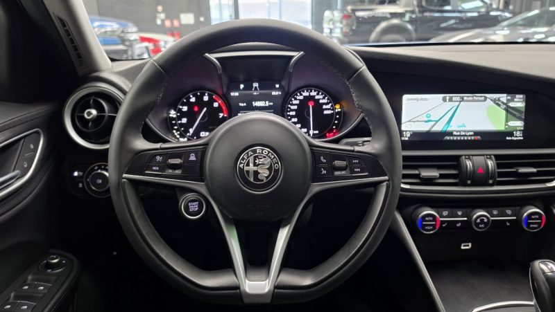 ALFA ROMEO GIULIA II 2.0 TB 200 SUPER AT8*1°Main*GPS*CUIR*