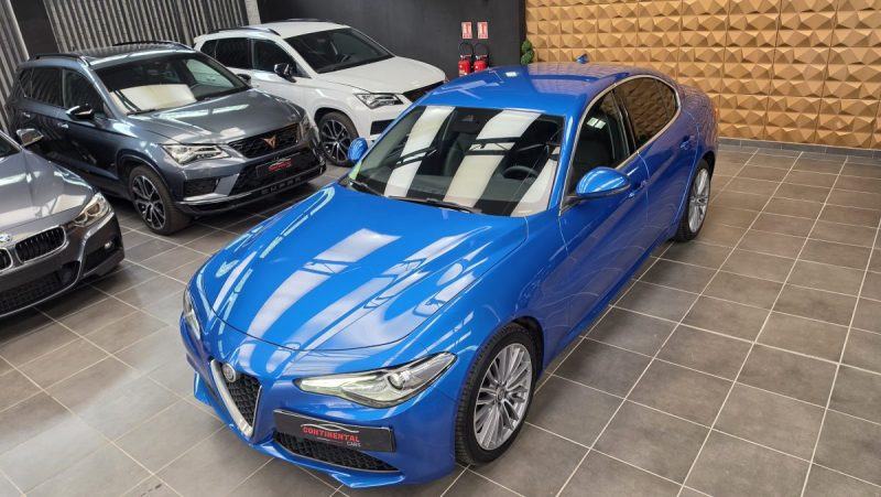 ALFA ROMEO GIULIA II 2.0 TB 200 SUPER AT8*1°Main*GPS*CUIR*