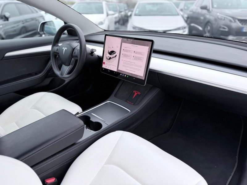 TESLA MODEL 3 STANDARD RWD PLUS 283ch MY22