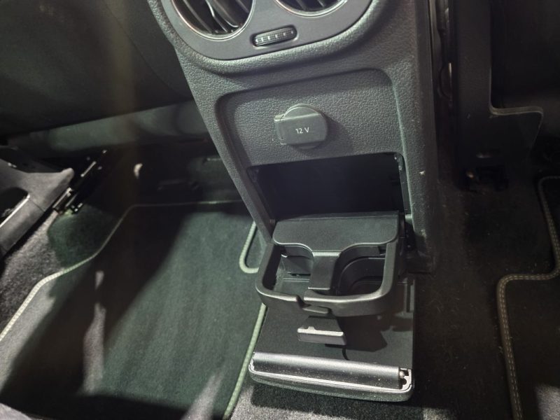 Superbe VW Tiguan 4x4 2L 150Ch, Finition Lounge, Boule d'Attelage, Toit Ouvrant, Carplay, Garantie