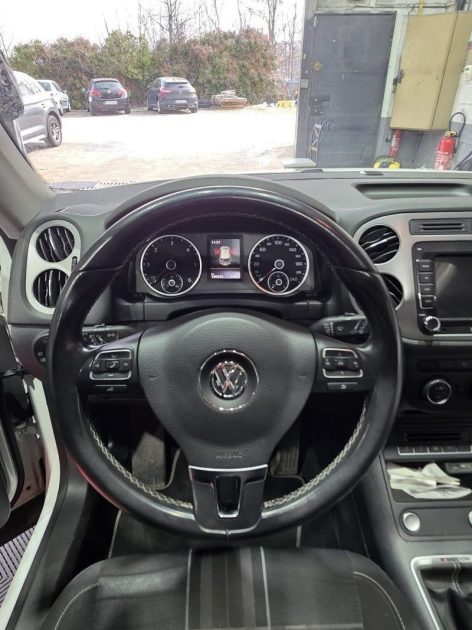 Superbe VW Tiguan 4x4 2L 150Ch, Finition Lounge, Boule d'Attelage, Toit Ouvrant, Carplay, Garantie