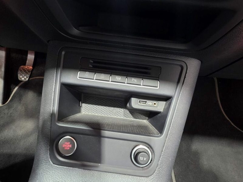 Superbe VW Tiguan 4x4 2L 150Ch, Finition Lounge, Boule d'Attelage, Toit Ouvrant, Carplay, Garantie