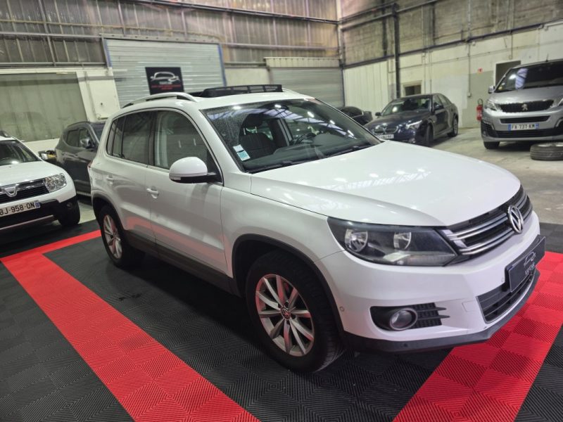 Superbe VW Tiguan 4x4 2L 150Ch, Finition Lounge, Boule d'Attelage, Toit Ouvrant, Carplay, Garantie