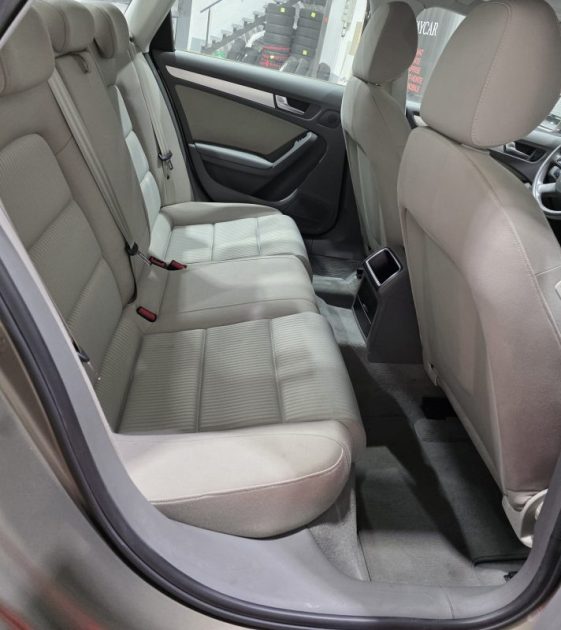 Superbe Audi A4 Ambiente 2L Tdi 143Ch, 2ème Main ✋️ Climatisation, Kit Distribution neuve, Garantie