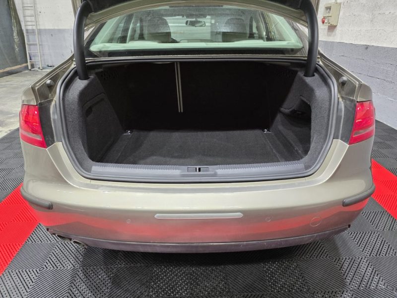 Superbe Audi A4 Ambiente 2L Tdi 143Ch, 2ème Main ✋️ Climatisation, Kit Distribution neuve, Garantie