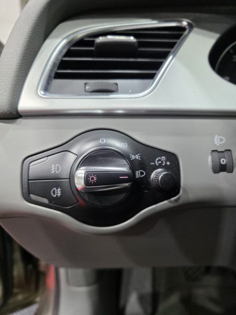 Superbe Audi A4 Ambiente 2L Tdi 143Ch, 2ème Main ✋️ Climatisation, Kit Distribution neuve, Garantie