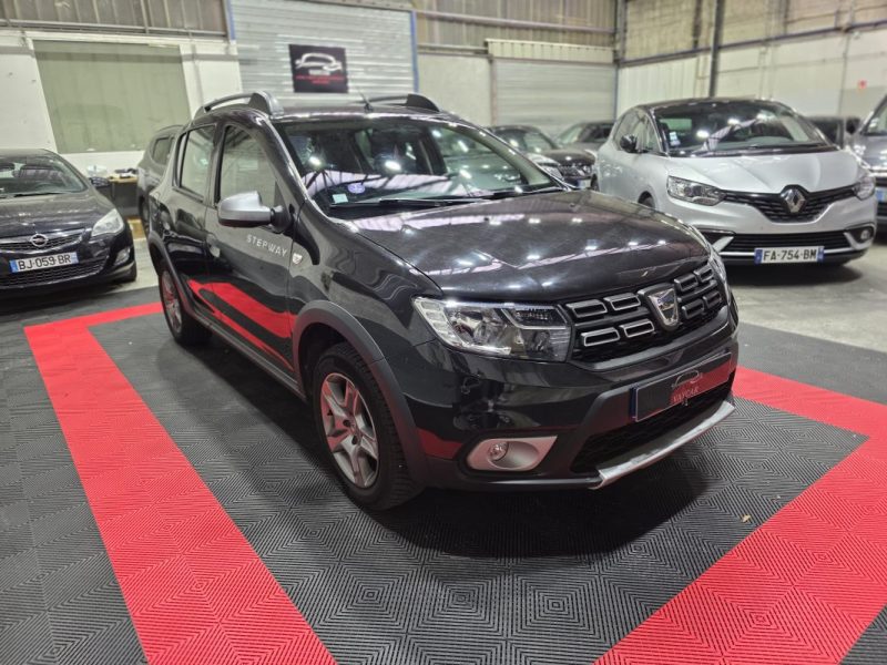 Dacia Sandero 2 Stepway, 1.0L Eco-G 100Ch GPL et Essence, Entretenue en Concession, Caméra de Recul,