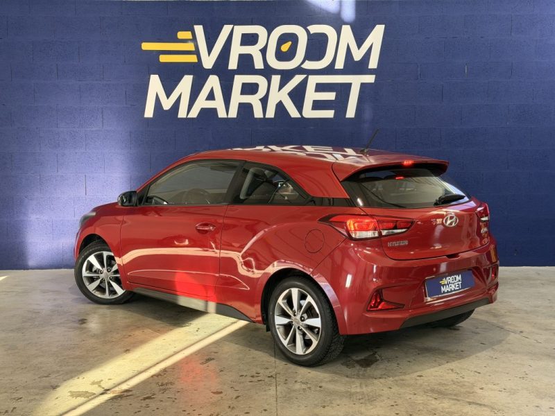HYUNDAI i20 COUPE - 1.2L - 84 ch - BVM - IDEAL JEUNE PERMIS - REGULATEUR - CLIM - RADARS DE RECUL 