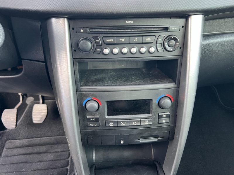 PEUGEOT 207 1.6 HDi 110 ch SPORT 3P