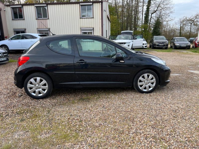 PEUGEOT 207 1.6 HDi 110 ch SPORT 3P