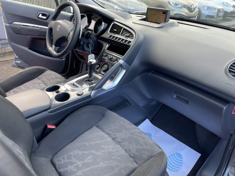 PEUGEOT   3008  1.6 HDI PREMIUM PACK   GARANTIE 3/12 MOIS 2010