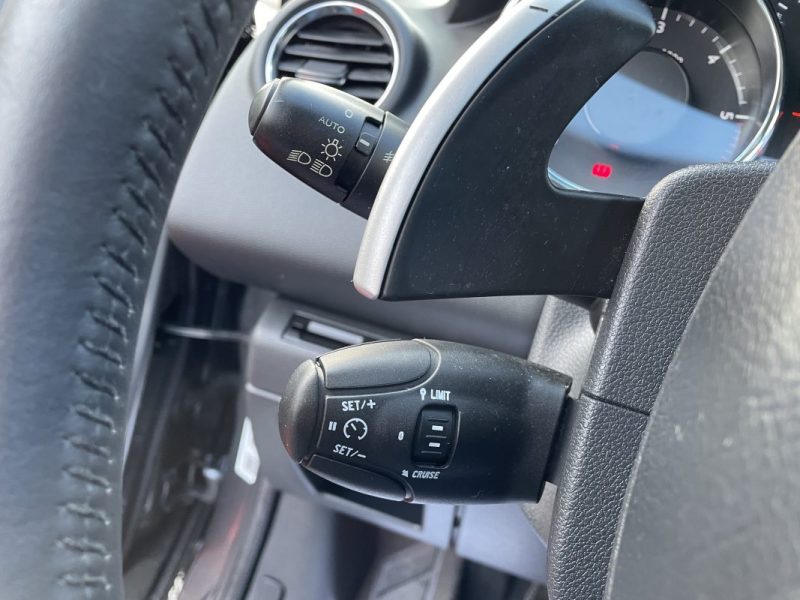 PEUGEOT   3008  1.6 HDI PREMIUM PACK   GARANTIE 3/12 MOIS 2010