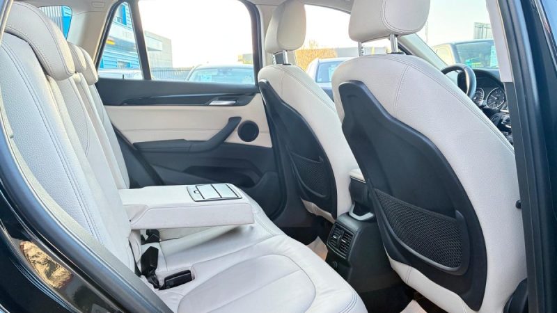 BMW X1 18d xDrive 150ch Business Design 1ere Main