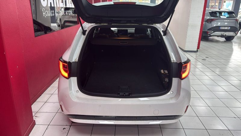 TOYOTA COROLLA TOURING SPORTS 122cv DYNAMIC BUSINESS/1 ERE MAIN/TVA RECUPERABLE