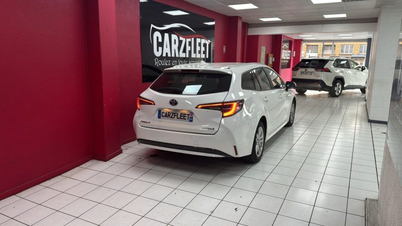 TOYOTA COROLLA TOURING SPORTS 122cv DYNAMIC BUSINESS/1 ERE MAIN/TVA RECUPERABLE