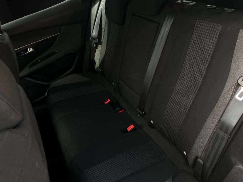 PEUGEOT 3008 1.5 BlueHDI 130 cv Active
