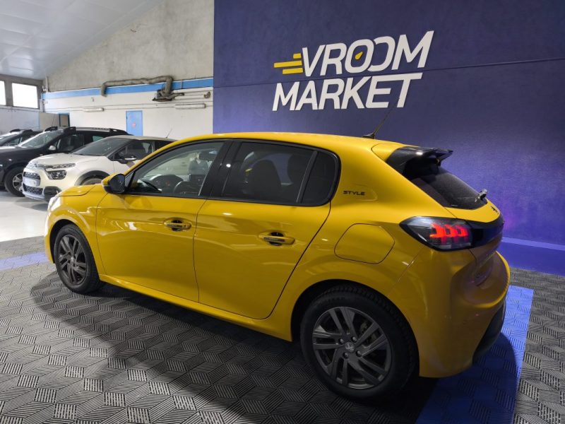 PEUGEOT 208  1.2 100 Cv ALLURE EAT8 BOITE AUTOMATIQUE